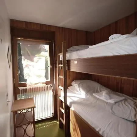 Apartment Rustique A Courchevel, Pres Des Pistes - Fr-1-514-29